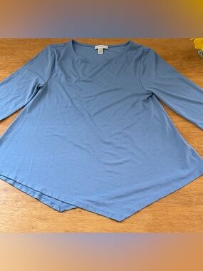 Asymmetrical Hem Long Sleeve Top - Light Blue. Cupio Blush Brand. Nice!
